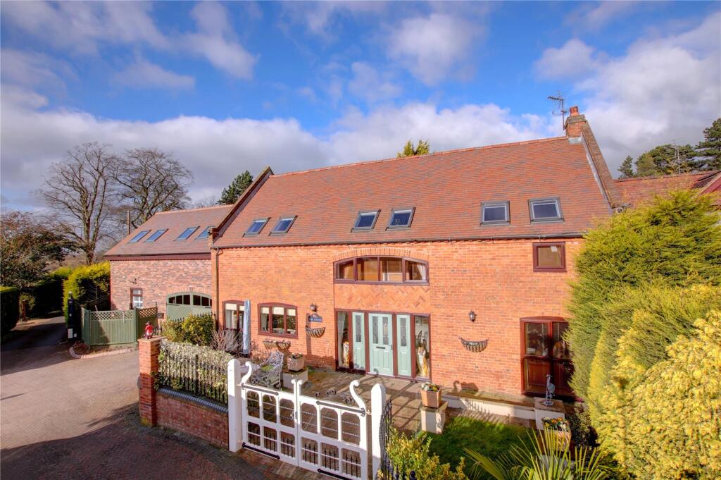 Property image for Old Birmingham Road, Marlbrook, Bromsgrove, Worcestershire, B60