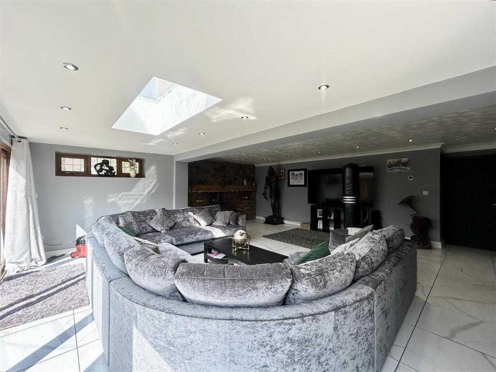 Additional image 19 of Halesowen Road, Cradley Heath