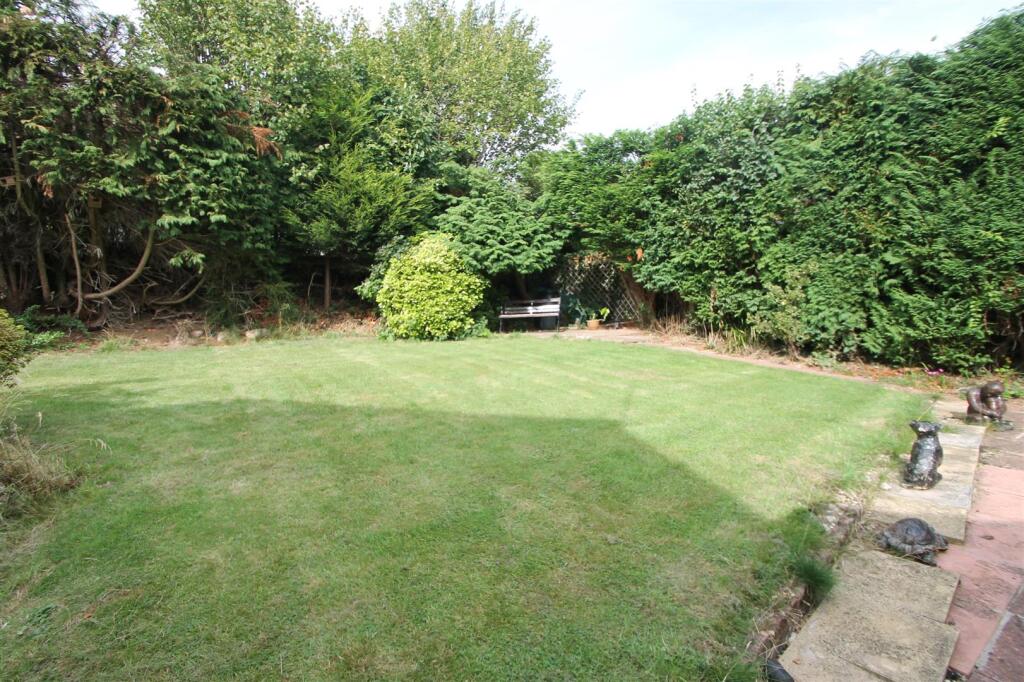 Additional image 28 of Hopwood Close, Halesowen