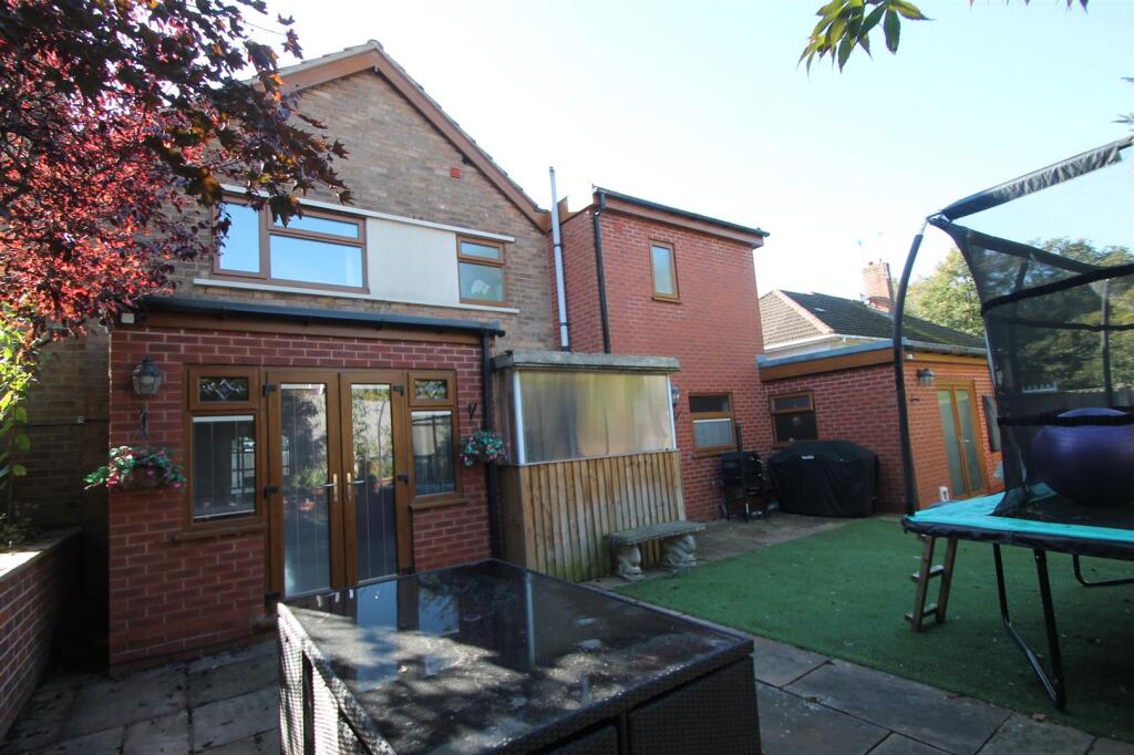 Additional image 27 of Lutley Avenue, Halesowen