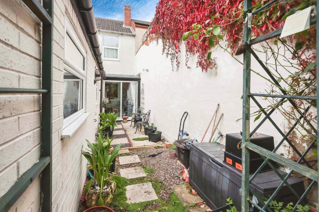 Additional image 15 of Southwick Road, Halesowen