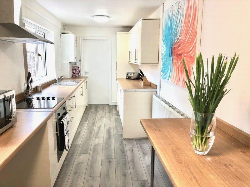 Additional image 4 of Room 4