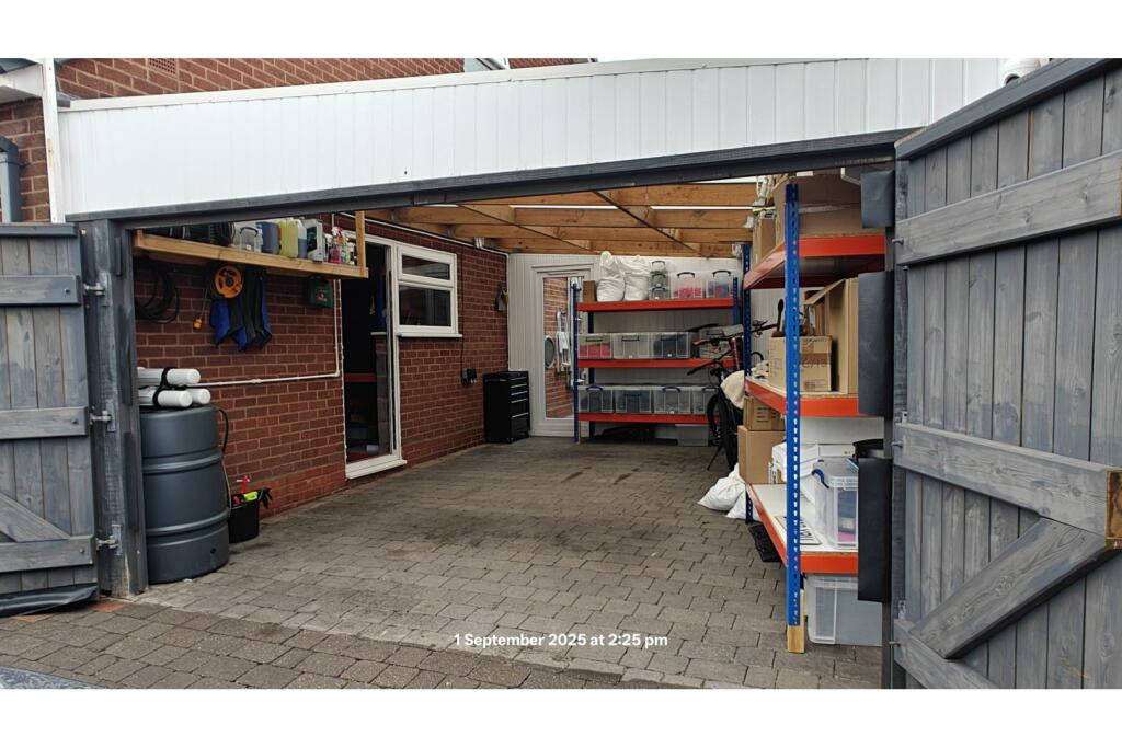 Additional image 18 of Bell End, Rowley Regis, B65