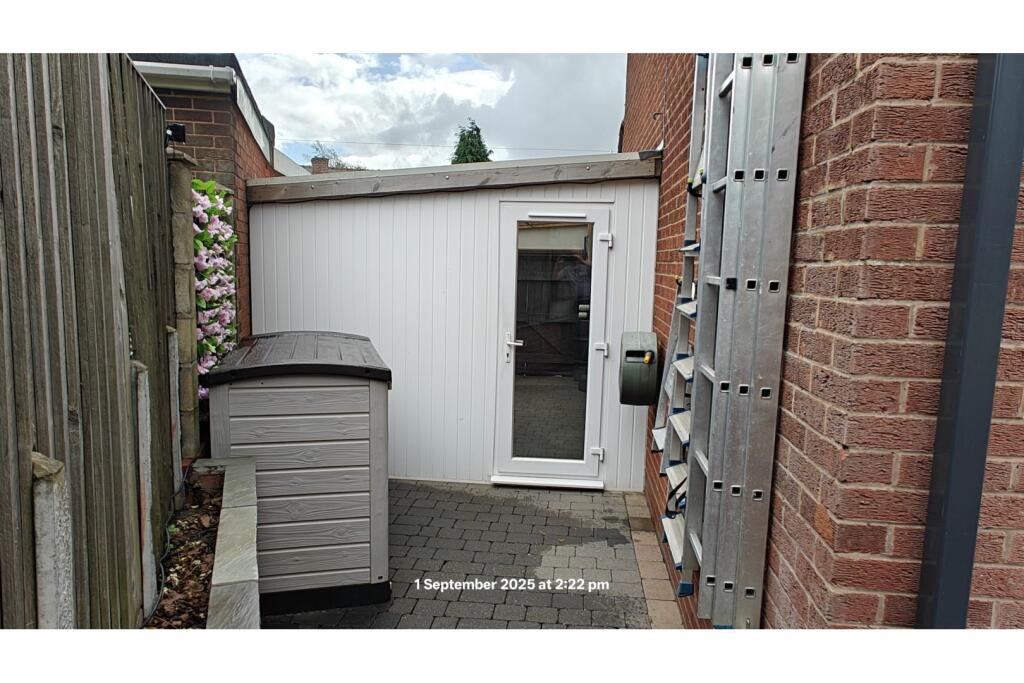 Additional image 20 of Bell End, Rowley Regis, B65