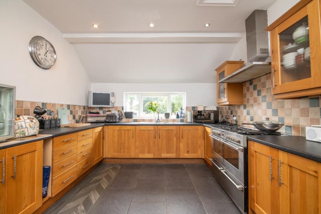 Additional image 30 of Cedar Terrace, New Road, Bromsgrove, Worcestershire, B60