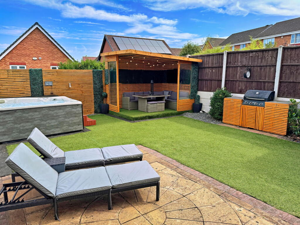 Additional image 16 of Beautifully presented three bedroom detached property - Mallen Drive, B69