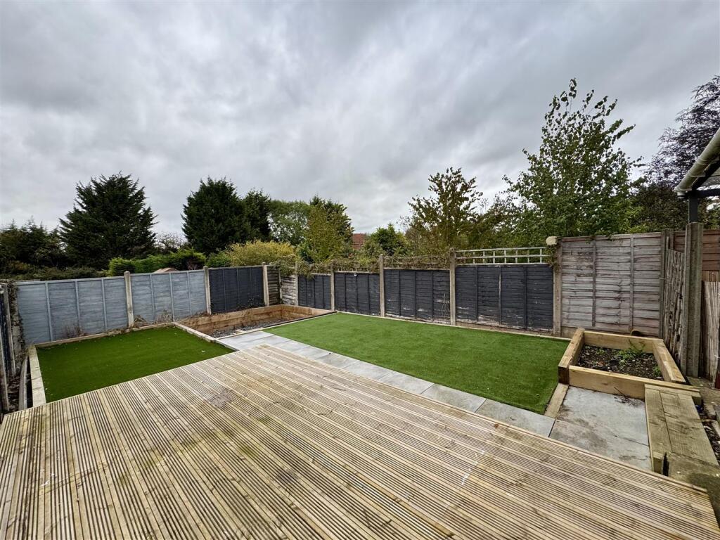 Additional image 21 of Woodrow Lane, Catshill