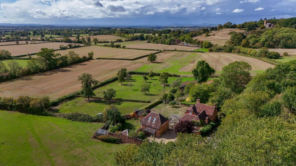 Additional image 30 of School Road, Hanbury, B60