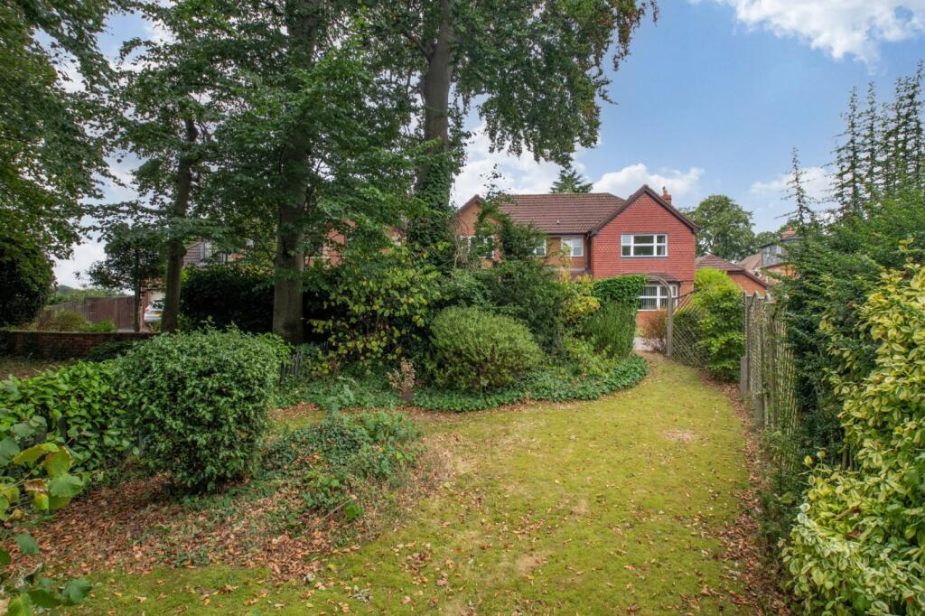 Additional image 24 of Whitford Gardens, Bromsgrove, Worcestershire, B61