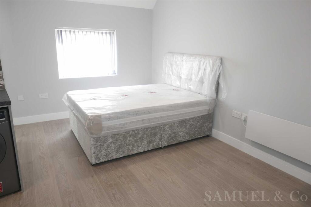 Additional image 3 of 376 High Street, West Bromwich