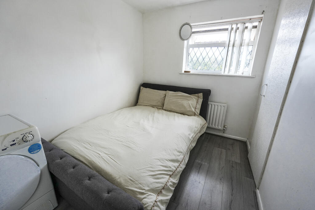 Additional image 11 of Shinwell Crescent, Oldbury, B69