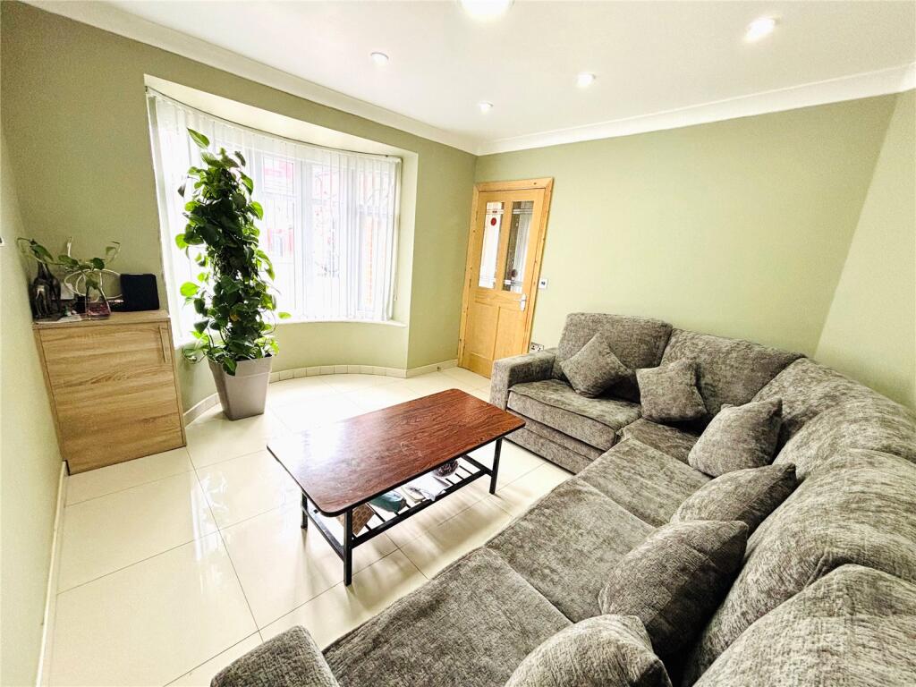 Additional image 15 of Moore Crescent, Oldbury, West Midlands, B68