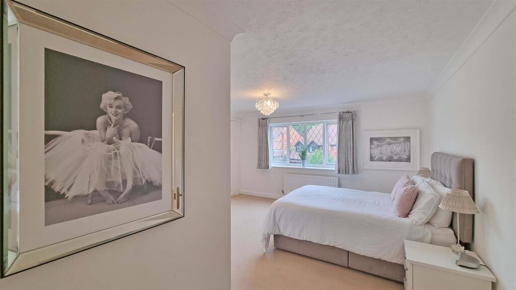 Additional image 11 of Sycamore Drive, Hollywood