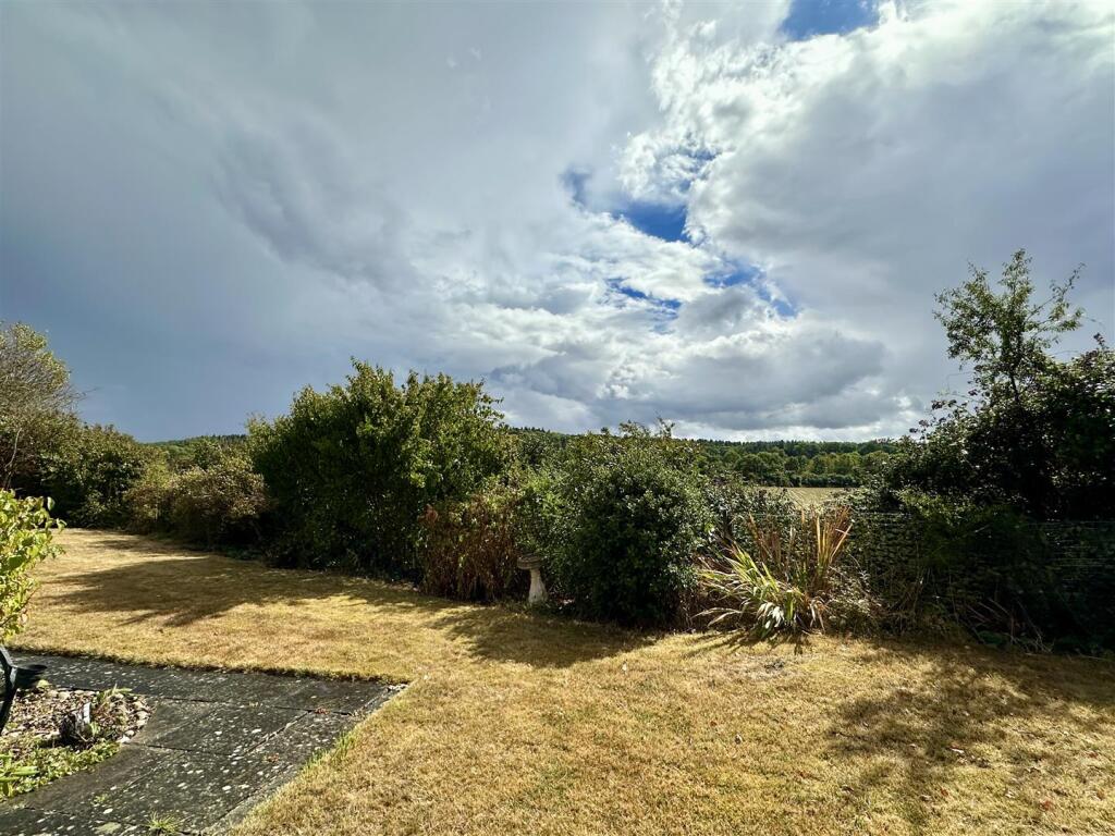 Additional image 11 of Poplar Close, Oversley Green, Alcester