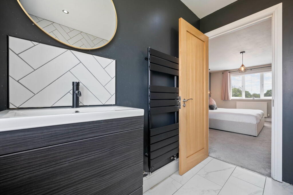 Additional image 17 of 74 Station Road, Wythall