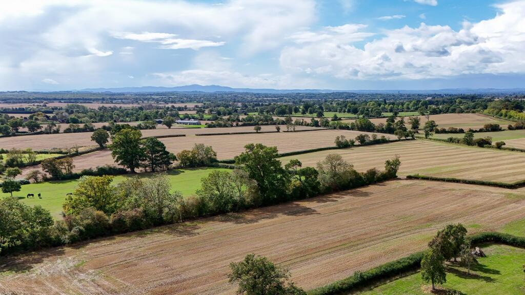 Additional image 31 of School Road, Hanbury, B60