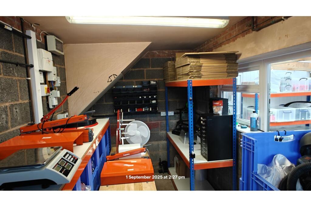 Additional image 17 of Bell End, Rowley Regis, B65