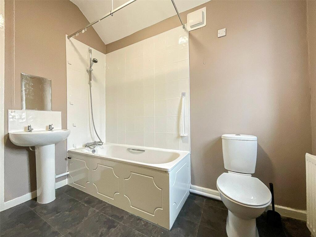 Additional image 13 of Vicarage Road, Halesowen, West Midlands, B62