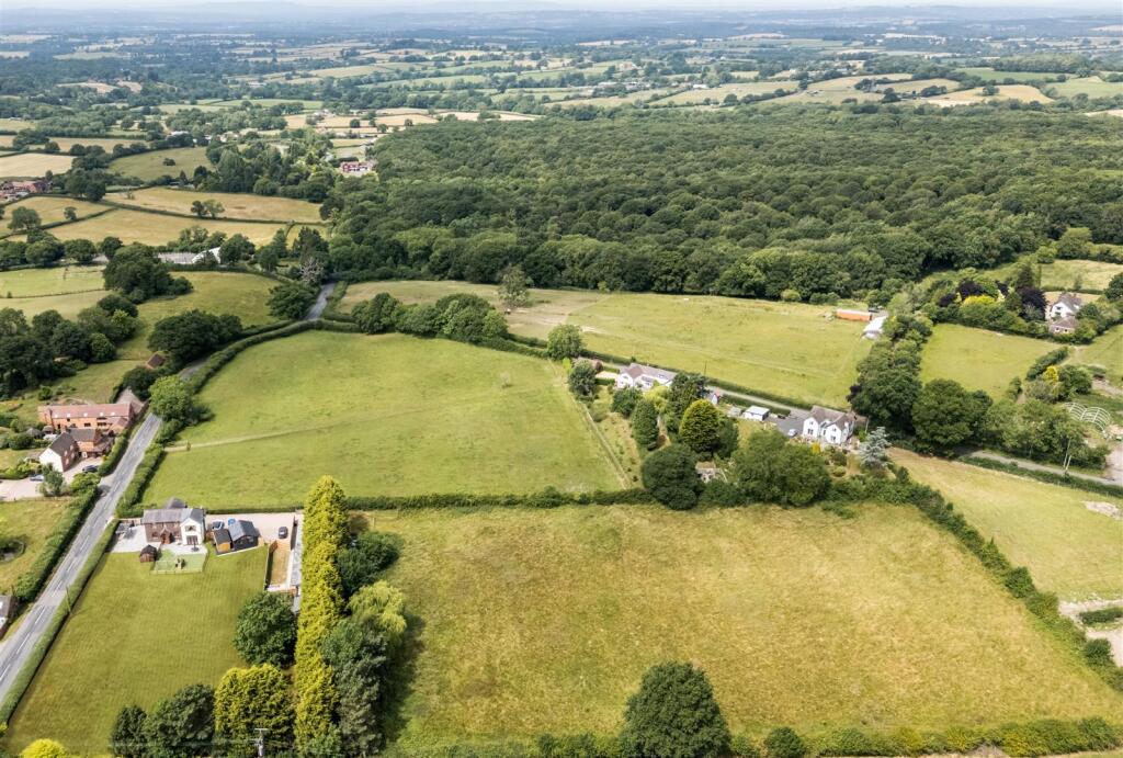 Additional image 20 of Hillcrest, Dordale Road, Bournheath