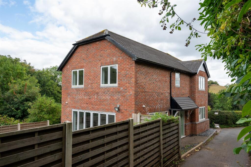 Additional image 2 of rumbow lane, Romsley