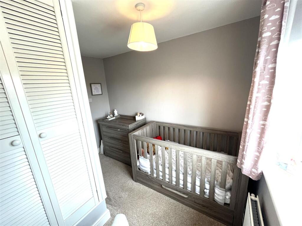 Additional image 10 of Woodleaves, Hollywood