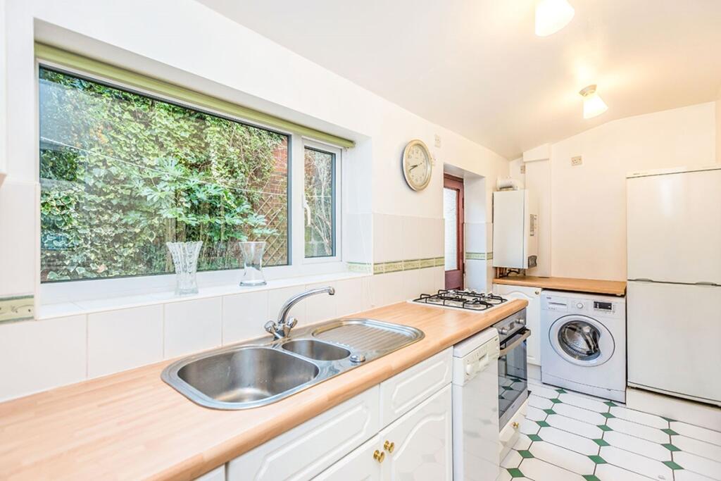 Additional image 4 of Worcester Road, Bromsgrove, Worcestershire, B61