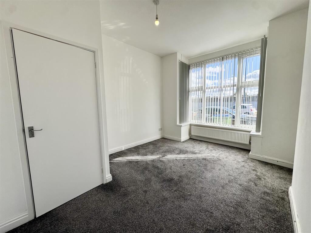 Additional image 18 of Waterloo Road, Smethwick