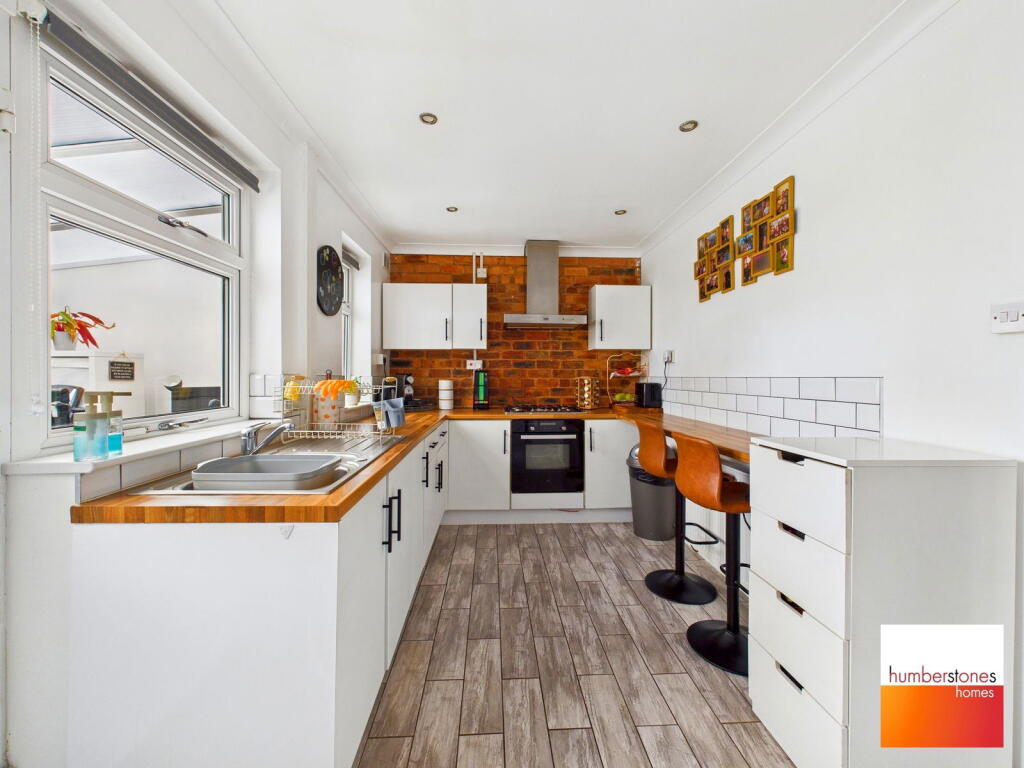 Additional image 17 of Elizabeth Crescent, Oldbury