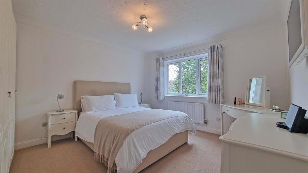 Additional image 16 of Sycamore Drive, Hollywood