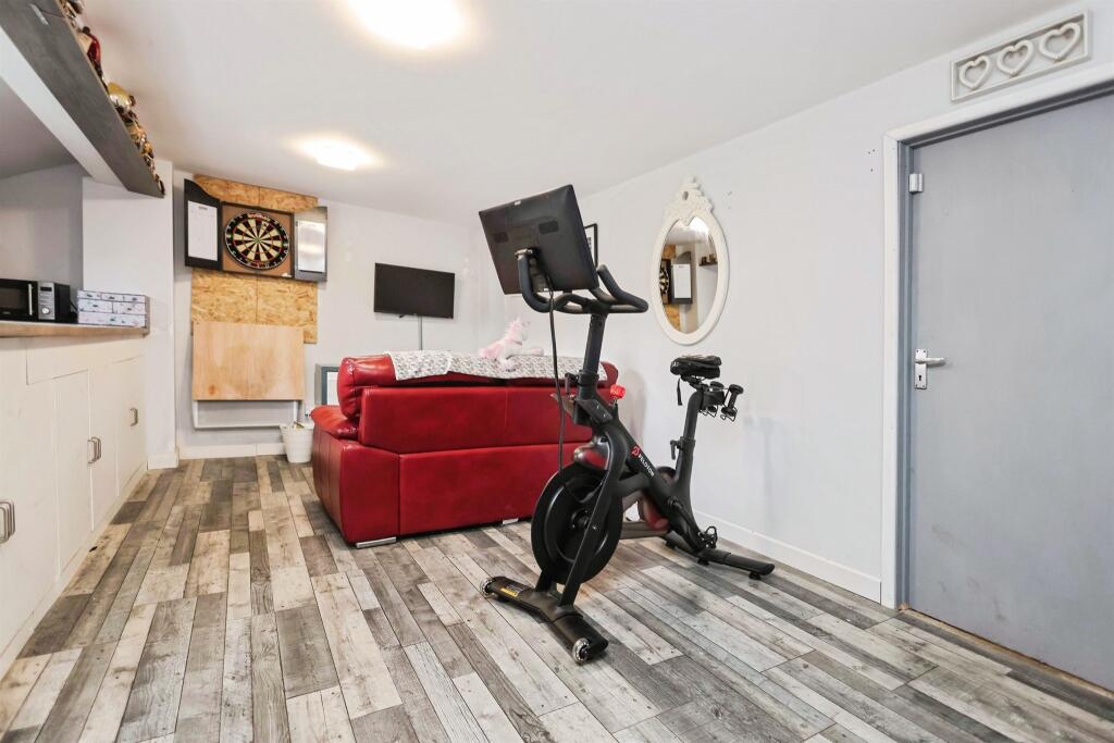 Additional image 7 of Astley Crescent, HALESOWEN