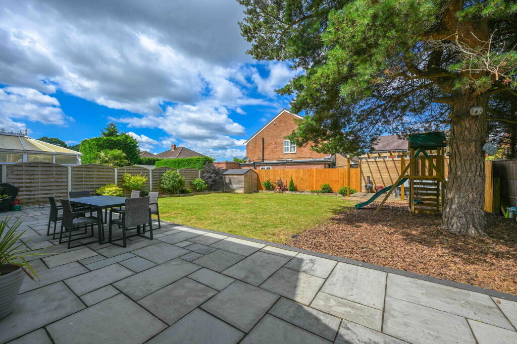 Additional image 24 of 74 Station Road, Wythall