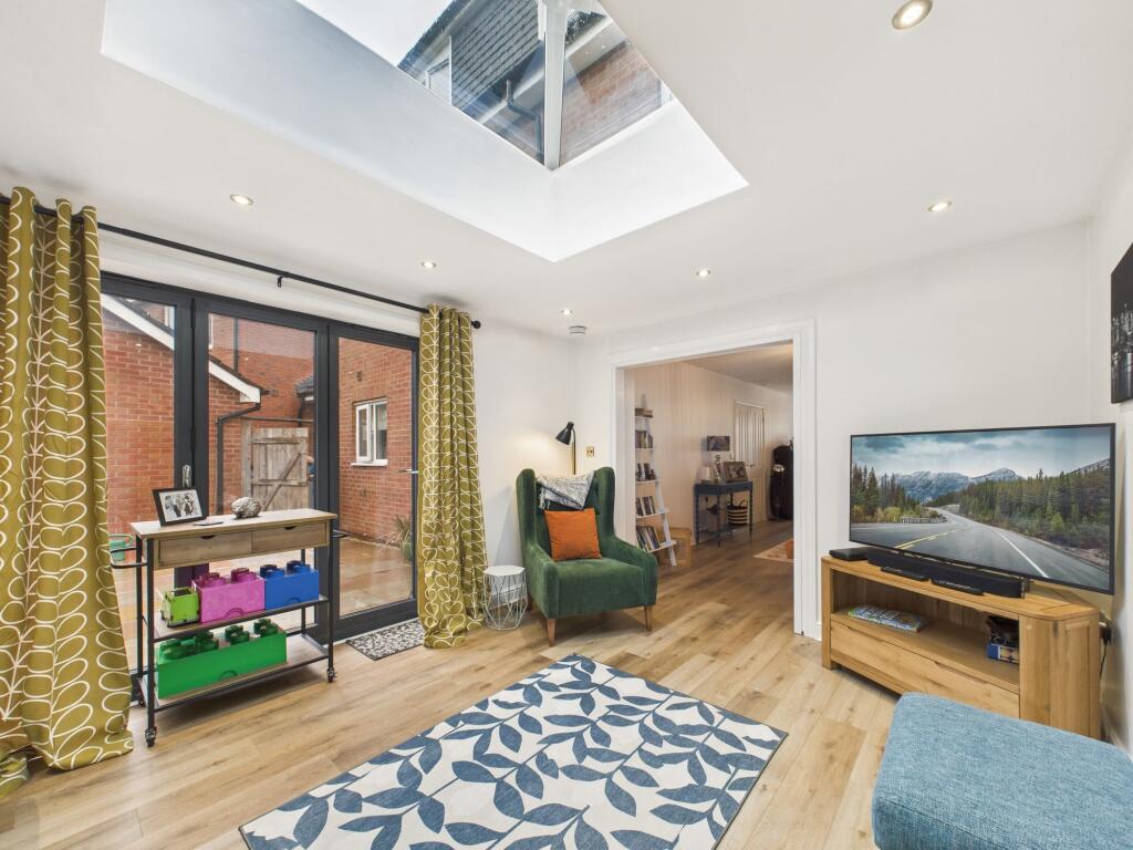 Additional image 7 of Cowslip Close, Catshill, B61