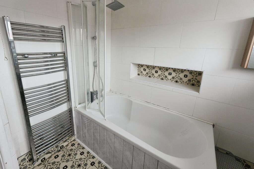 Additional image 12 of Shinwell Crescent, Oldbury, B69