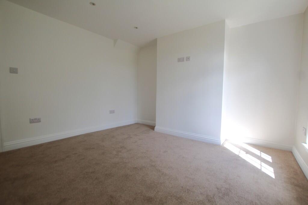 Additional image 14 of Hollyland, Shustoke B46