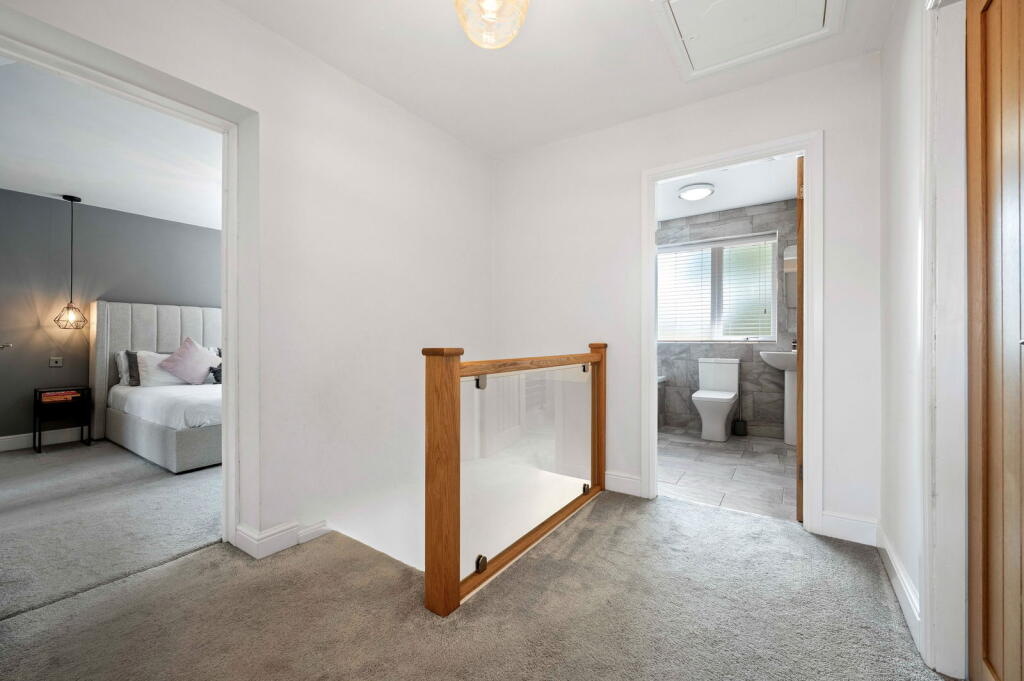 Additional image 22 of 74 Station Road, Wythall