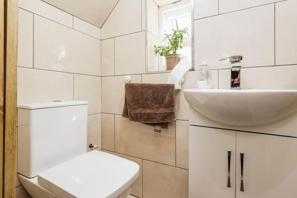 Additional image 8 of Moore Crescent, Oldbury, West Midlands, B68