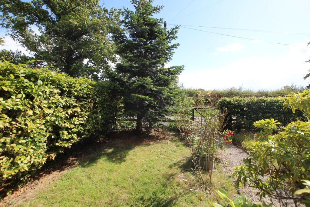 Additional image 2 of Hollyland, Shustoke B46