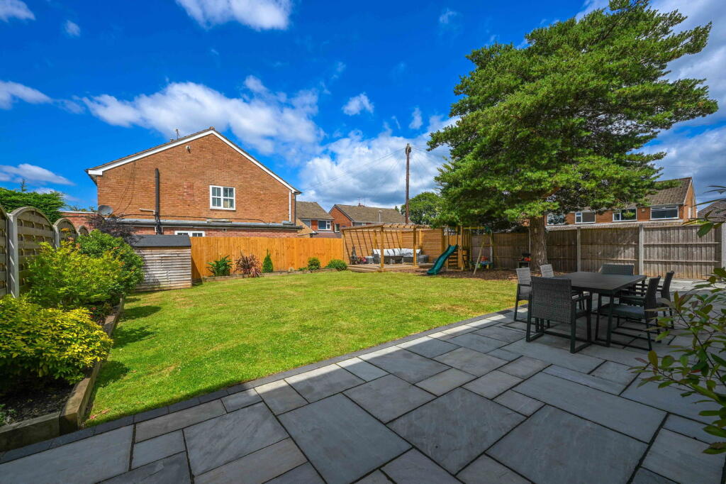 Additional image 23 of 74 Station Road, Wythall