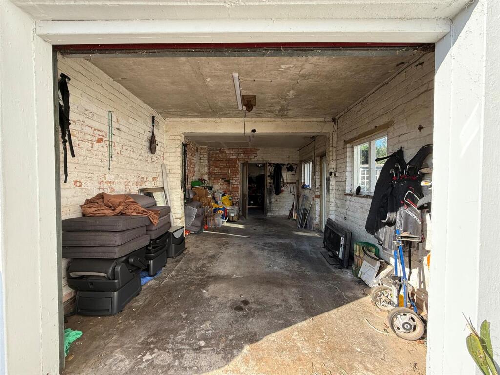 Additional image 18 of Gateley Road, Oldbury