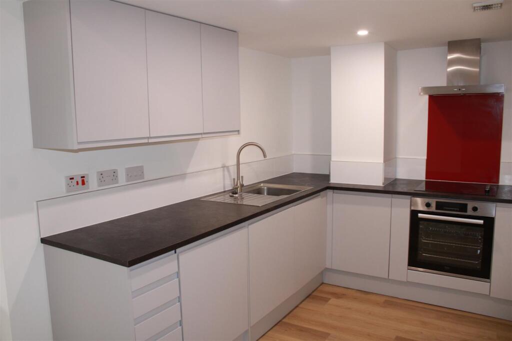 Additional image 10 of 150 High Street, West Bromwich
