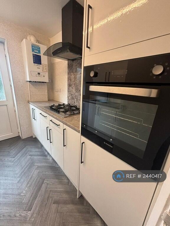 Additional image 4 of Grange Crescent, Halesowen, B63