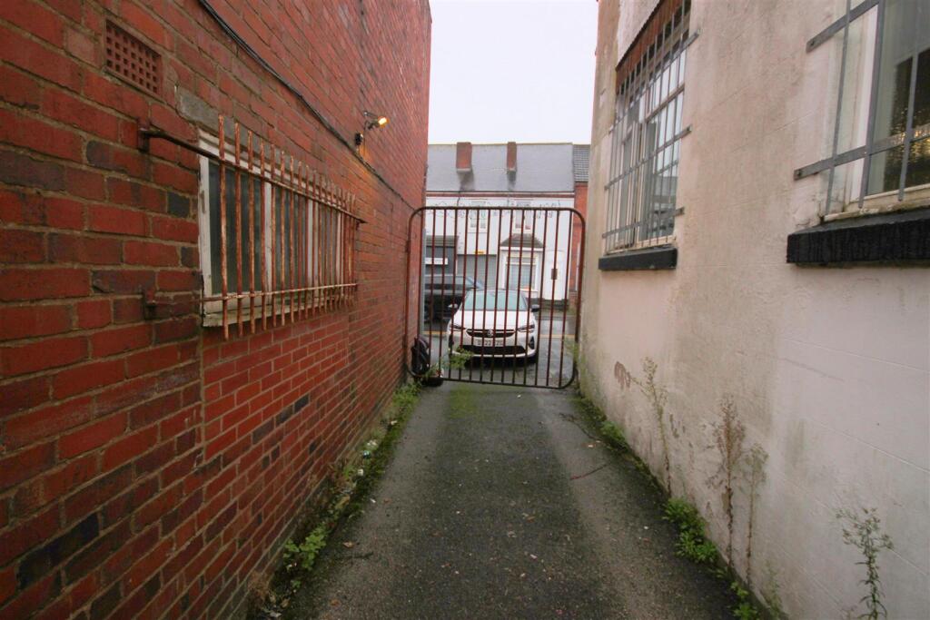 Additional image 12 of 310-311 Long Lane, Halesowen