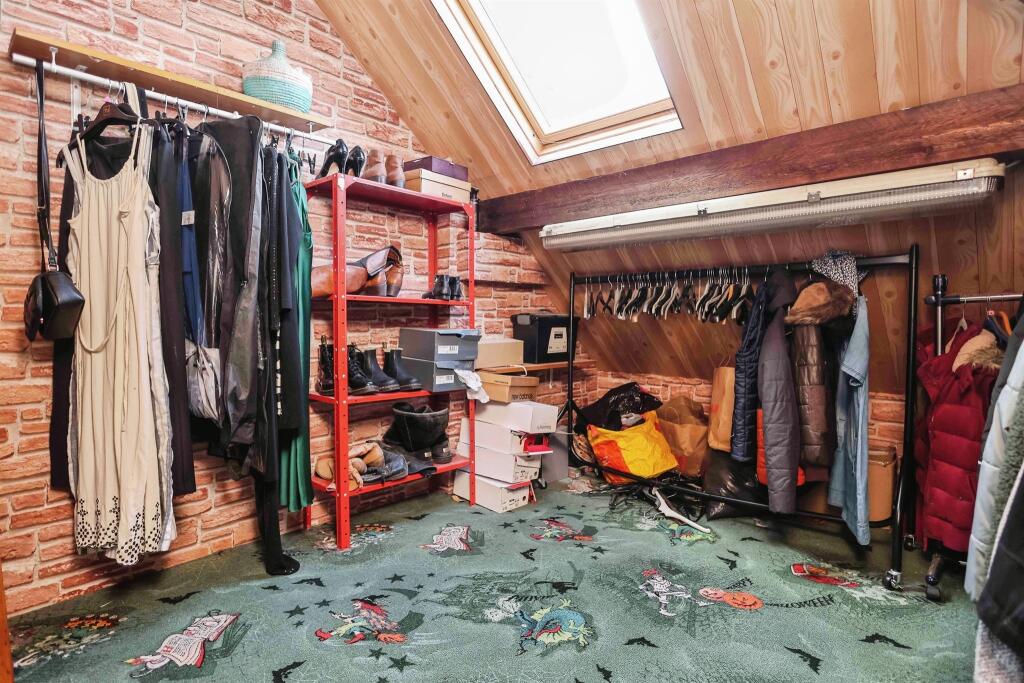 Additional image 17 of Astley Crescent, HALESOWEN