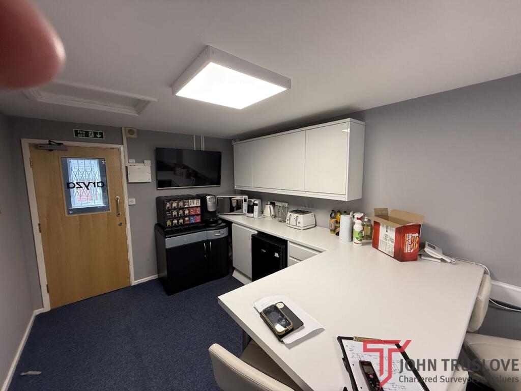 Additional image 7 of Phoenix House Hewell Road, Barnt Green, Birmingham, B45 8NE