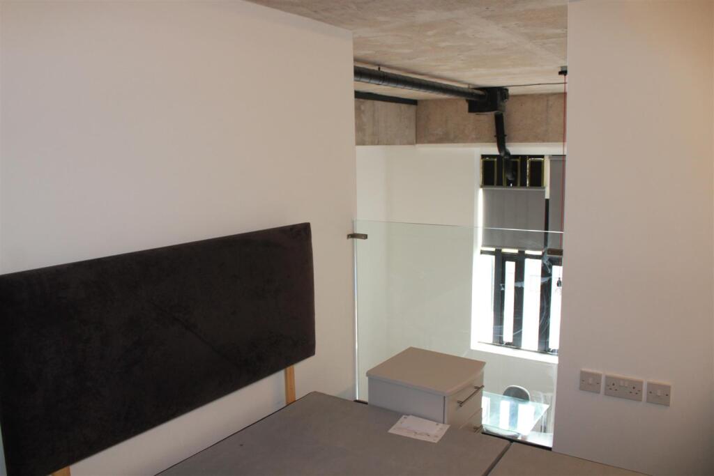 Additional image 3 of 150 High Street, West Bromwich