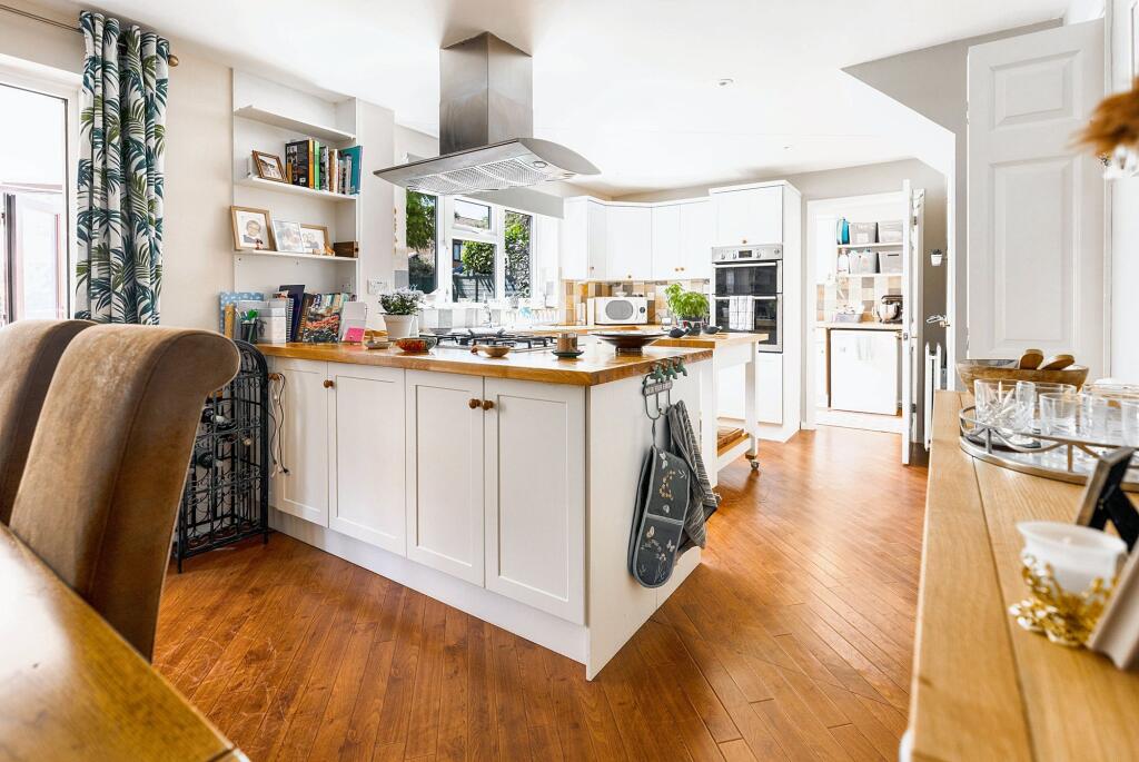 Additional image 3 of Victoria Road, Bidford-On-Avon, B50