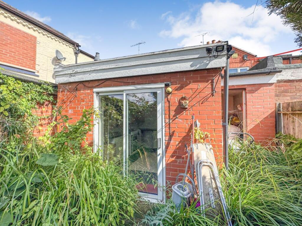 Additional image 18 of 46 Hanbury Road, Stoke Heath, Bromsgrove, Worcestershire, B60 4LU