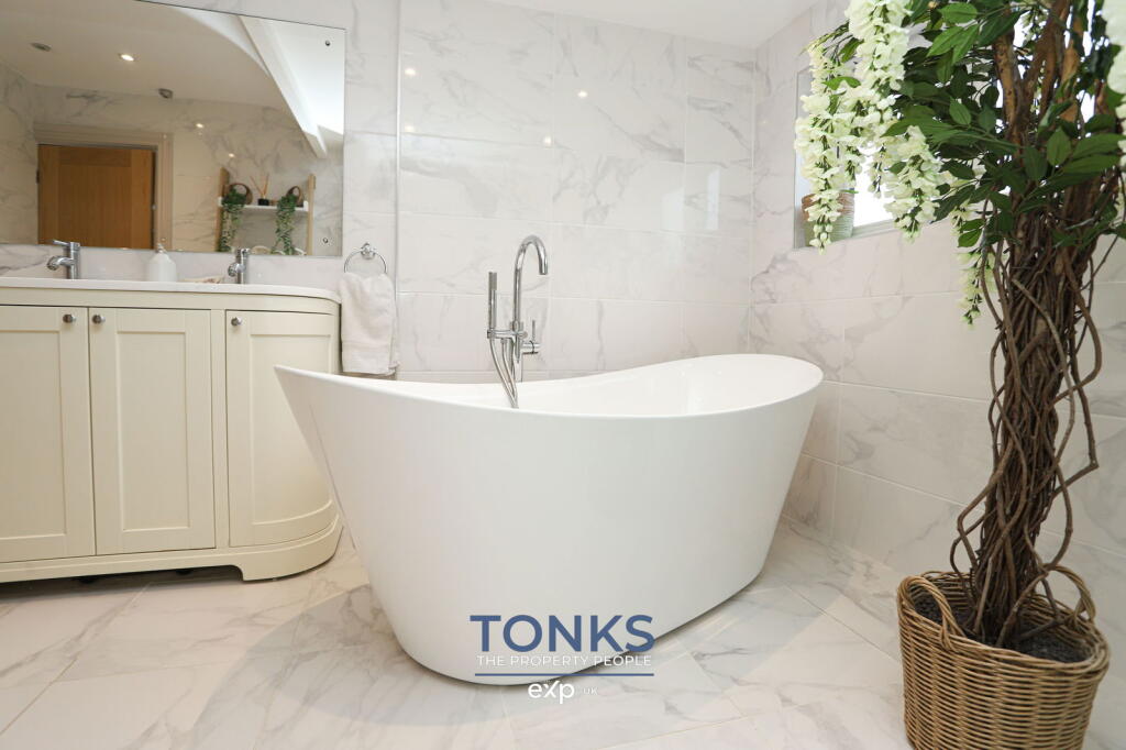 Additional image 25 of Thornhill Road, Halesowen, B63 1AU