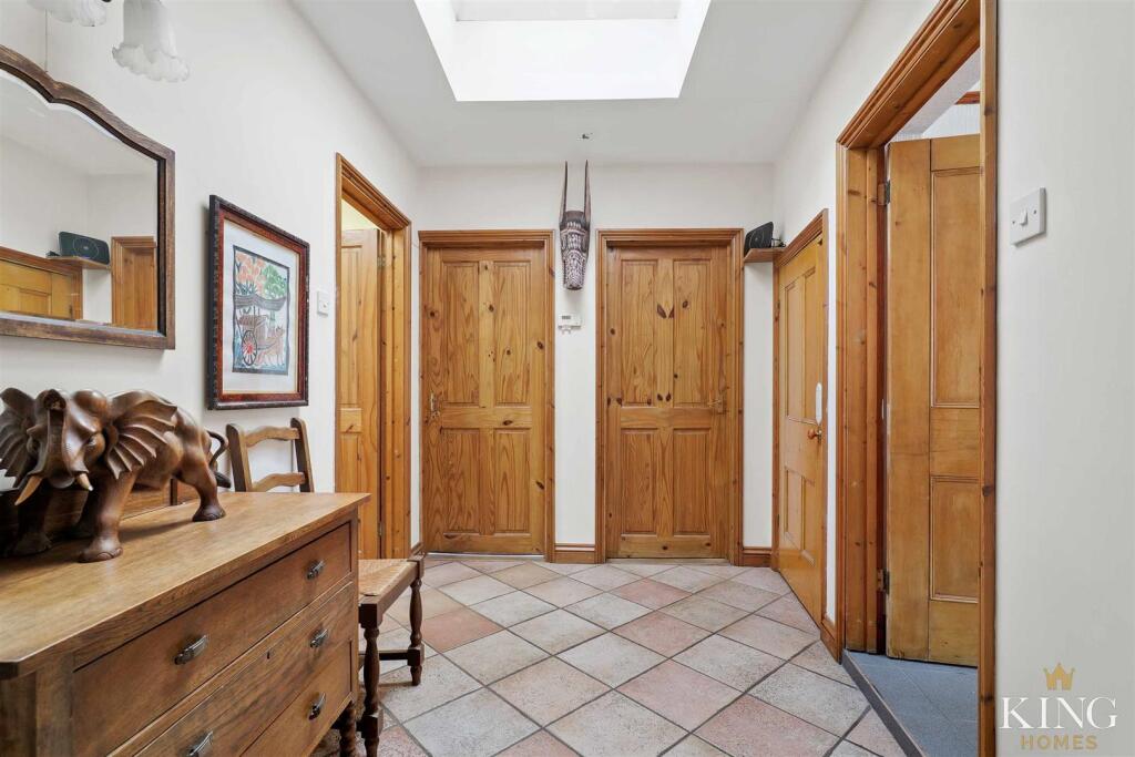 Additional image 8 of High Street, Bidford-On-Avon, Alcester