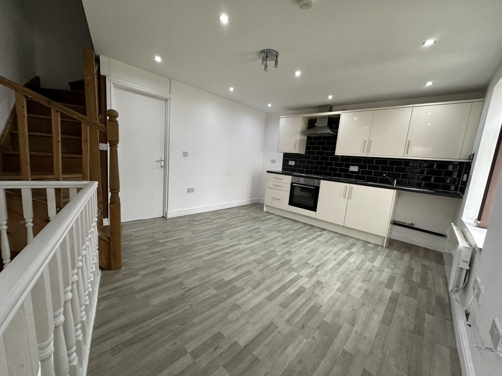 Additional image 2 of Vernon Road, Oldbury, West Midlands, B68